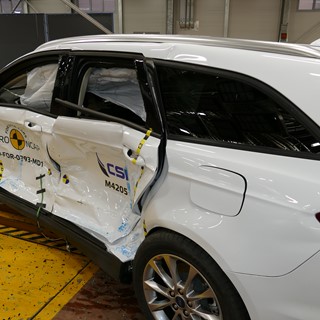 Ford Mondeo - Side crash test 2019 - after crash