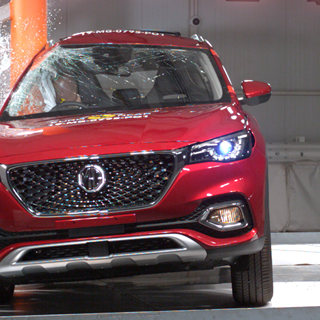 MG HS - Pole crash test 2019