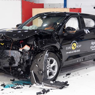 Nissan Juke - Frontal Offset Impact test 2019 - after crash