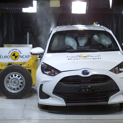 Toyota Yaris - Side Mobile Barrier test 2020