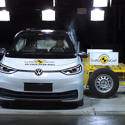 Volkswagen ID.3 - Side Mobile Barrier test 2020