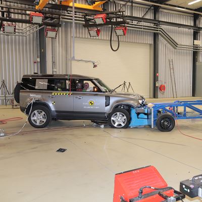Land Rover Defender - Mobile Progressive Deformable Barrier test 2020 - after crash