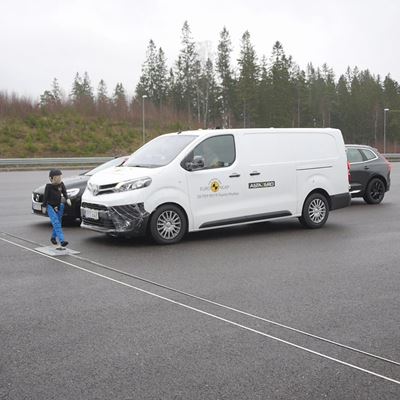 Toyota PROACE - 2021 Commercial Van Safety - on test 2