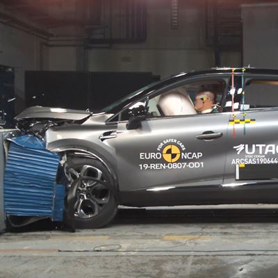 Renault Captur - Frontal Offset Impact test 2019