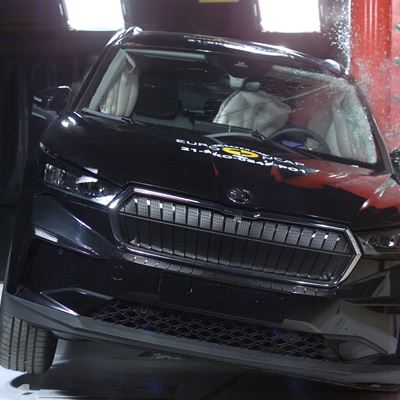 Škoda ENYAQ iV - Side Pole test 2021
