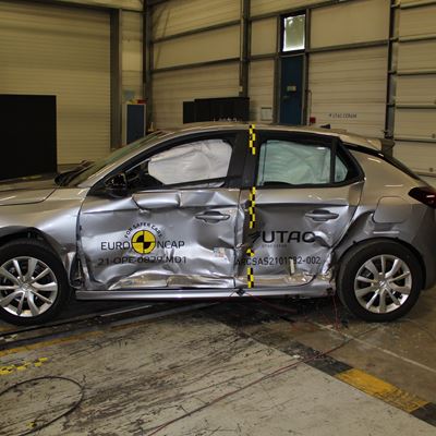 Opel/Vauxhall Corsa-E - Side crash test 2019 - after crash