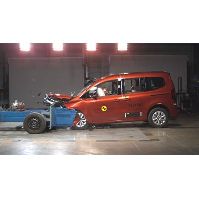 Renault Kangoo - Mobile Progressive Deformable Barrier test 2021