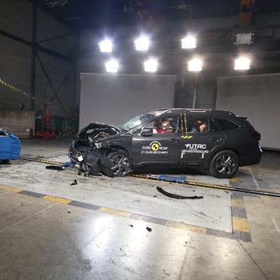 Subaru Outback - Mobile Progressive Deformable Barrier test 2021 - after crash