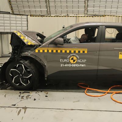 Hyundai IONIQ 5 - Full Width Rigid Barrier test 2021 - after crash