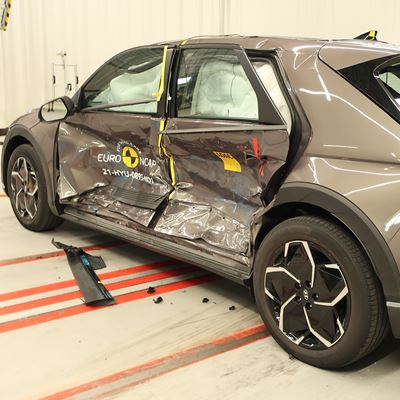Hyundai IONIQ 5 - Side Mobile Barrier test 2021 - after crash