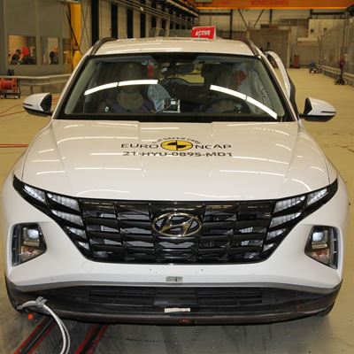 Hyundai TUCSON - Far-Side impact test 2021 - after crash