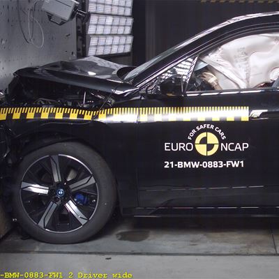 BMW iX - Full Width Rigid Barrier test 2021