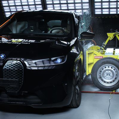 BMW iX - Side Mobile Barrier test 2021