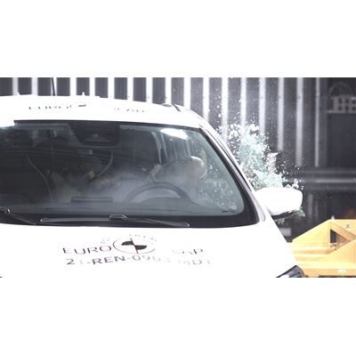 Renault ZOE - Side Mobile Barrier test 2021 – close-up