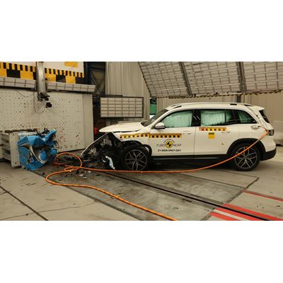 Mercedes-EQ EQB - Frontal Offset Impact test 2019 - after crash