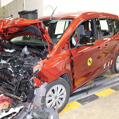 Renault Kangoo - Full Width Rigid Barrier test 2021 - after crash