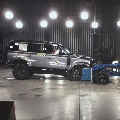 Land Rover Defender PHEV - Mobile Progressive Deformable Barrier test 2020