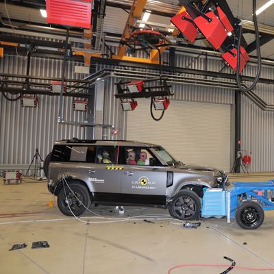 Land Rover Defender PHEV - Mobile Progressive Deformable Barrier test 2020 - after crash