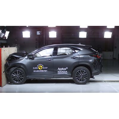 Lexus NX - Full Width Rigid Barrier test 2022