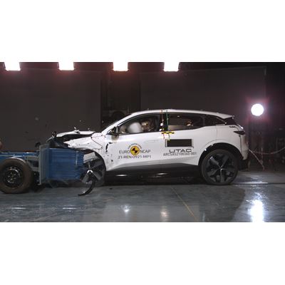 Renault Megane E-Tech - Mobile Progressive Deformable Barrier test 2022