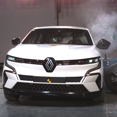 Renault Megane E-Tech - Side Mobile Barrier test 2022