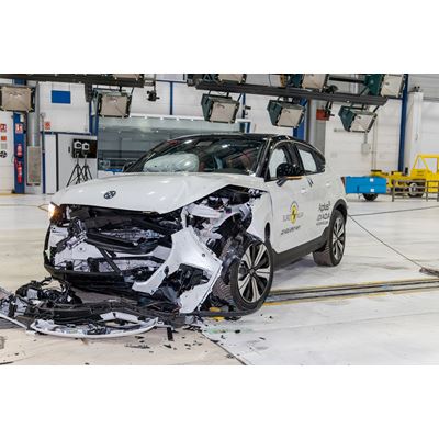 Volvo C40 Recharge - Mobile Progressive Deformable Barrier test 2022 - after crash