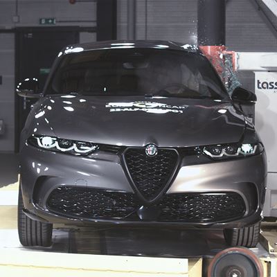 Alfa Romeo Tonale - Side Pole test 2022