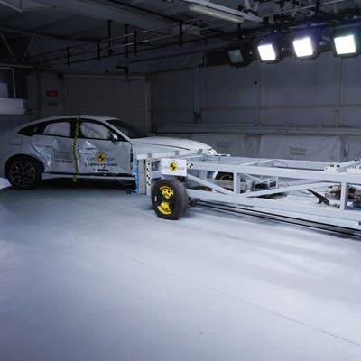 BMW i4 - Side Mobile Barrier test 2022 - after crash