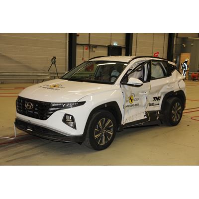 Hyundai Tucson - Side Mobile Barrier test 2021 - after crash