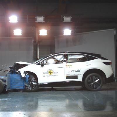Nissan Ariya - Mobile Progressive Deformable Barrier test 2022