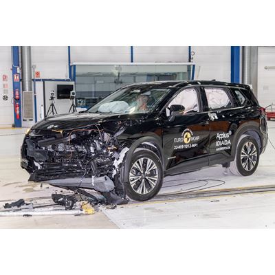 Nissan X Trail - Mobile Progressive Deformable Barrier test 2021 - after crash
