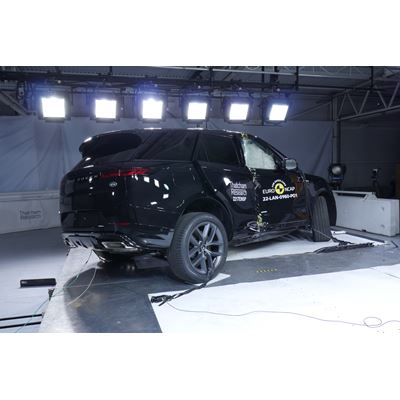 Range Rover Sport - Side Pole test 2022 - after crash