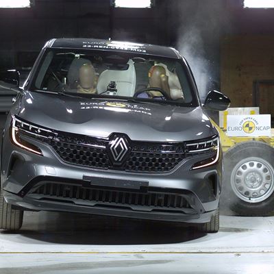 Renault Austral - Side Mobile Barrier test 2022