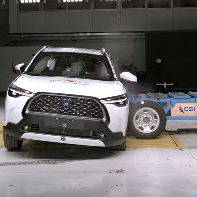 Toyota Corolla Cross - Side Mobile Barrier test 2022