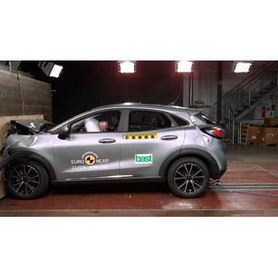 Ford Puma - Full Width Rigid Barrier test 2022