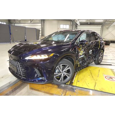 Lexus RX - Side Mobile Barrier test 2022 - after crash