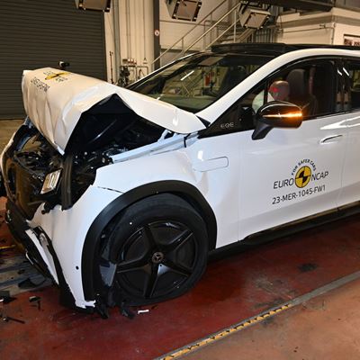 Mercedes-EQ EQE SUV - Full Width Rigid Barrier test 2023 - after crash