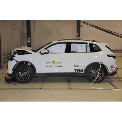 VW Tiguan - Full Width Rigid Barrier test 2024 - after crash