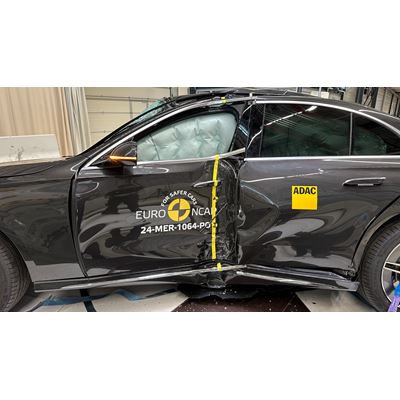 Mercedes-Benz E-Class - Side Pole test 2024 - after crash