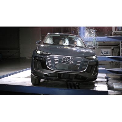 Audi Q6 e-tron - Side Pole test 2024