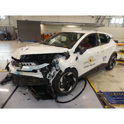 Renault Captur - Mobile Progressive Deformable Barrier test 2024 - after crash