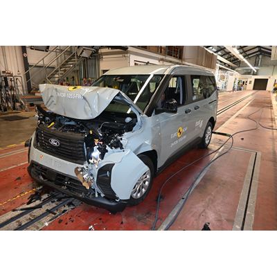 Ford Tourneo Courier - Full Width Rigid Barrier test 2024 - after crash