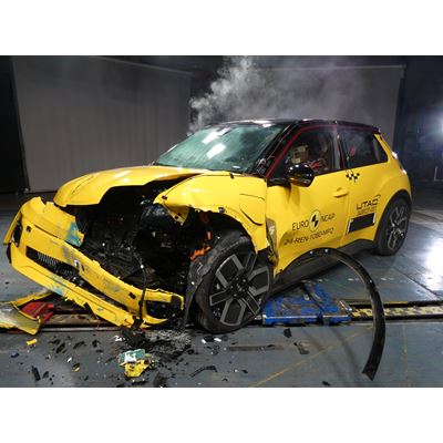 Renault 5 Mobile Progressive Deformable Barrier test 2024 after crash