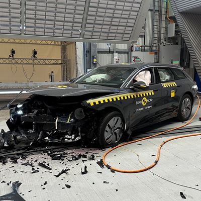 Audi A6 e tron Mobile Progressive Deformable Barrier test 2025 after crash