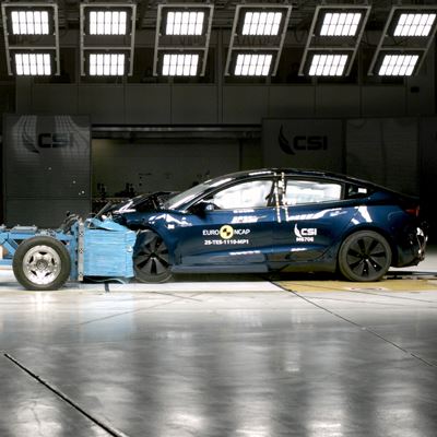 Tesla Model 3 Mobile Progressive Deformable Barrier test 2025