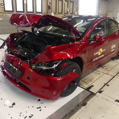 Tesla Model 3 Full Width Rigid Barrier test 2025 after crash