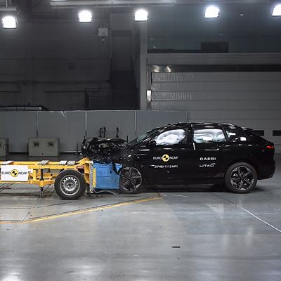 Voyah COURAGE Mobile Progressive Deformable Barrier test 2025