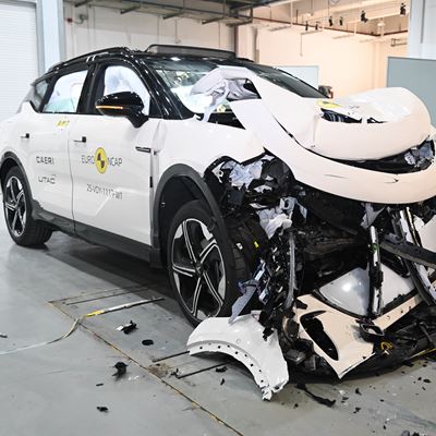 Voyah COURAGE Full Width Rigid Barrier test 2025 after crash