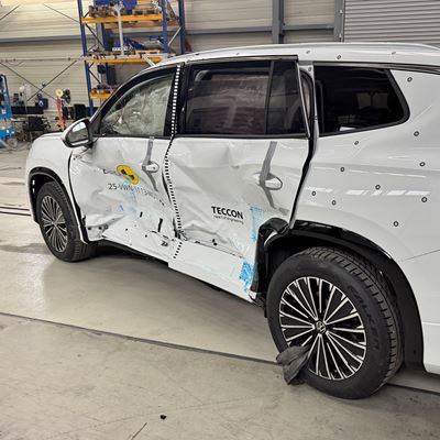 VW Tayron Side Mobile Barrier test 2025 after crash