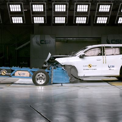 VW Tayron Mobile Progressive Deformable Barrier test 2025